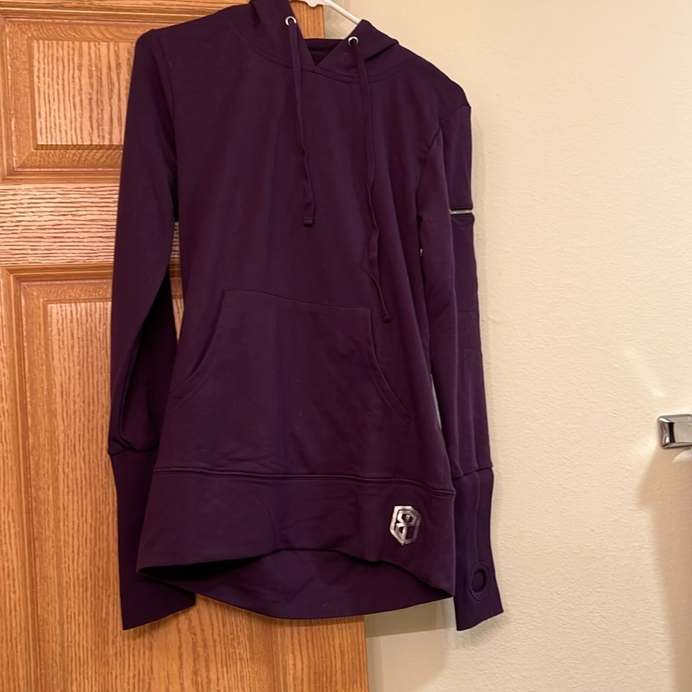 Women’s Born Primitive Hoody NWT Size Small
